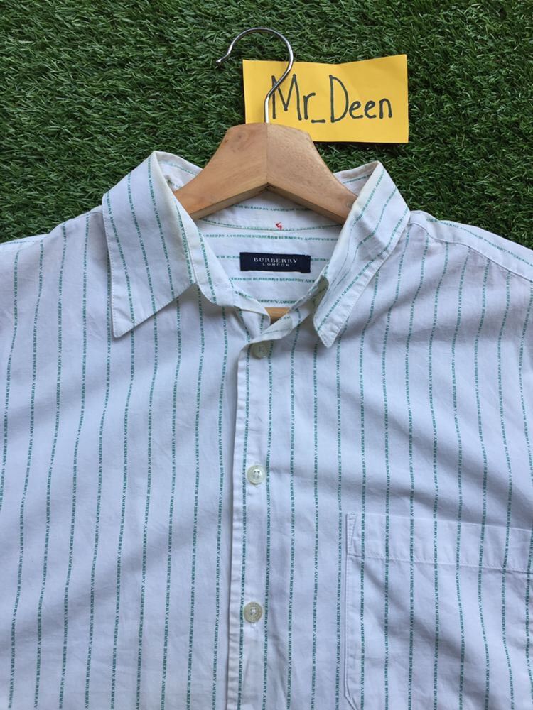 Burberry Vintage Burberry Small Spellout All Over Shirt Size US L / EU 52-54 / 3 - 1 Thumbnail