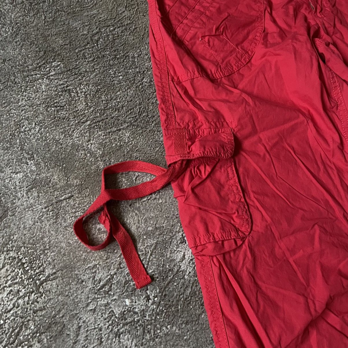 Vintage Vintage 90s Baggy Cargo Pants Bondage Straps Streetwear 28 Size 28" / US 6 / IT 42 - 5 Thumbnail