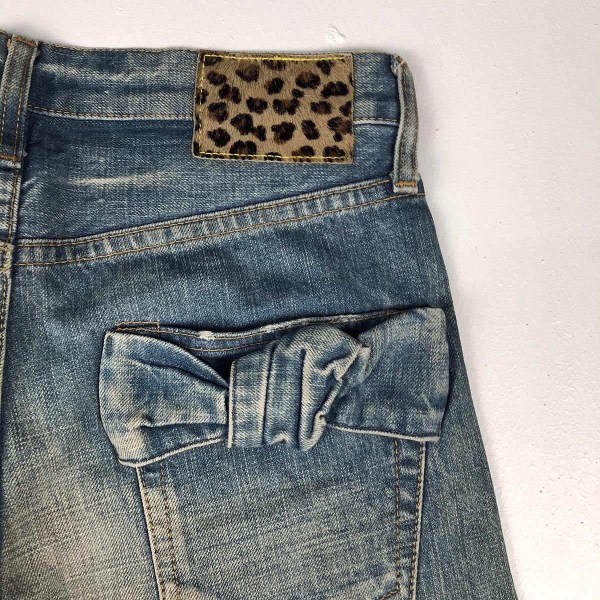 Designer × Japanese Brand Vintage MUVEIL selvedge redline Jeans dirty faded blue jeans Size US 30 / EU 46 - 8 Thumbnail