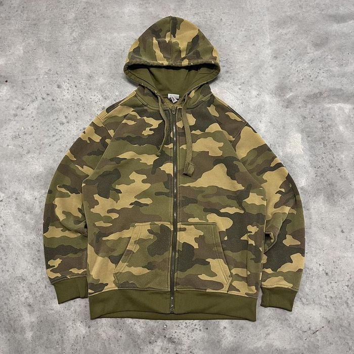 Vintage y2k Camo Zip Up Hoodie. | Grailed