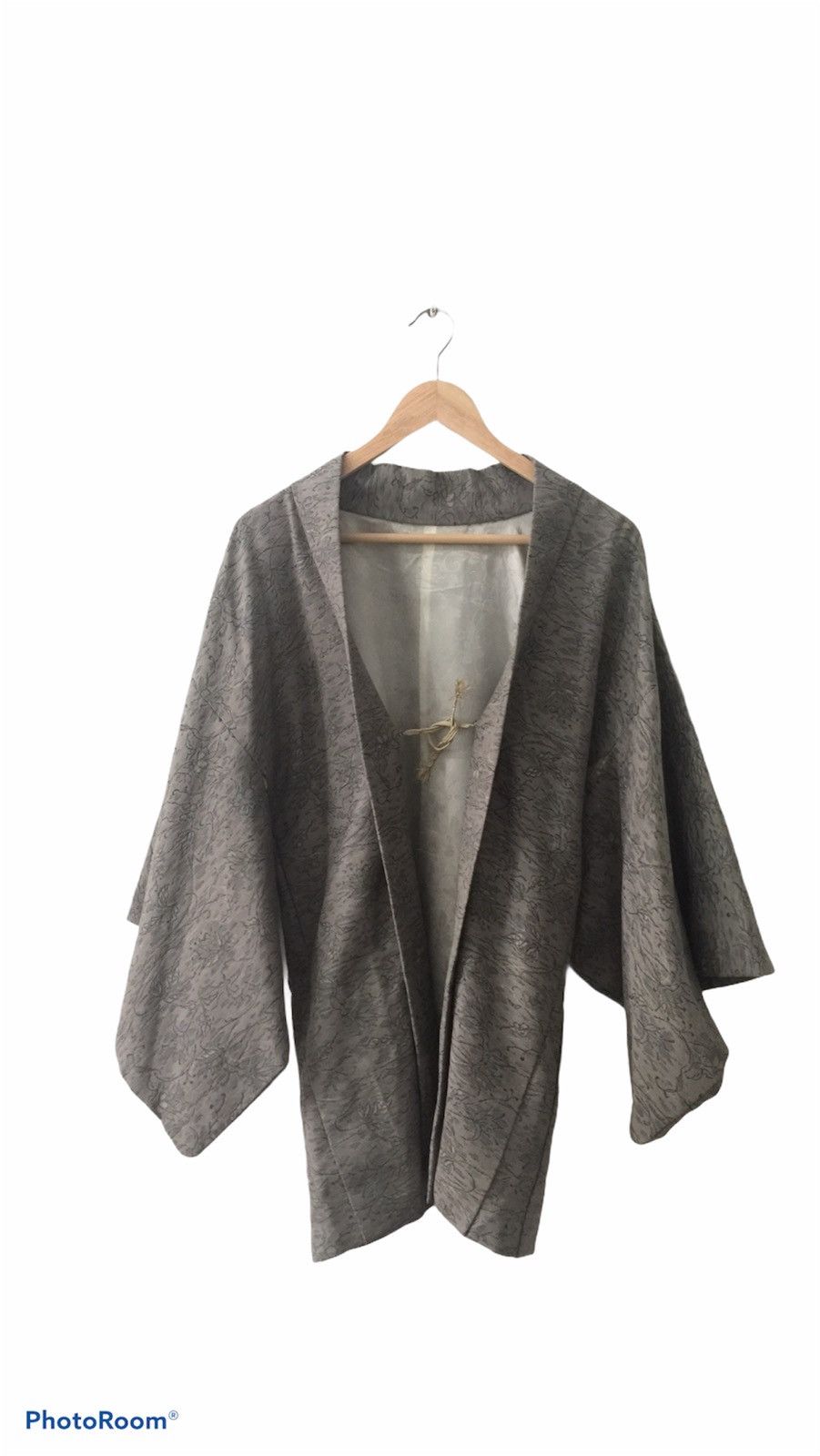 image of Kimono Japan Dragon Final Drkimono Haori Japan Floral Design Style 100% Silk in Grey (Size Medium)
