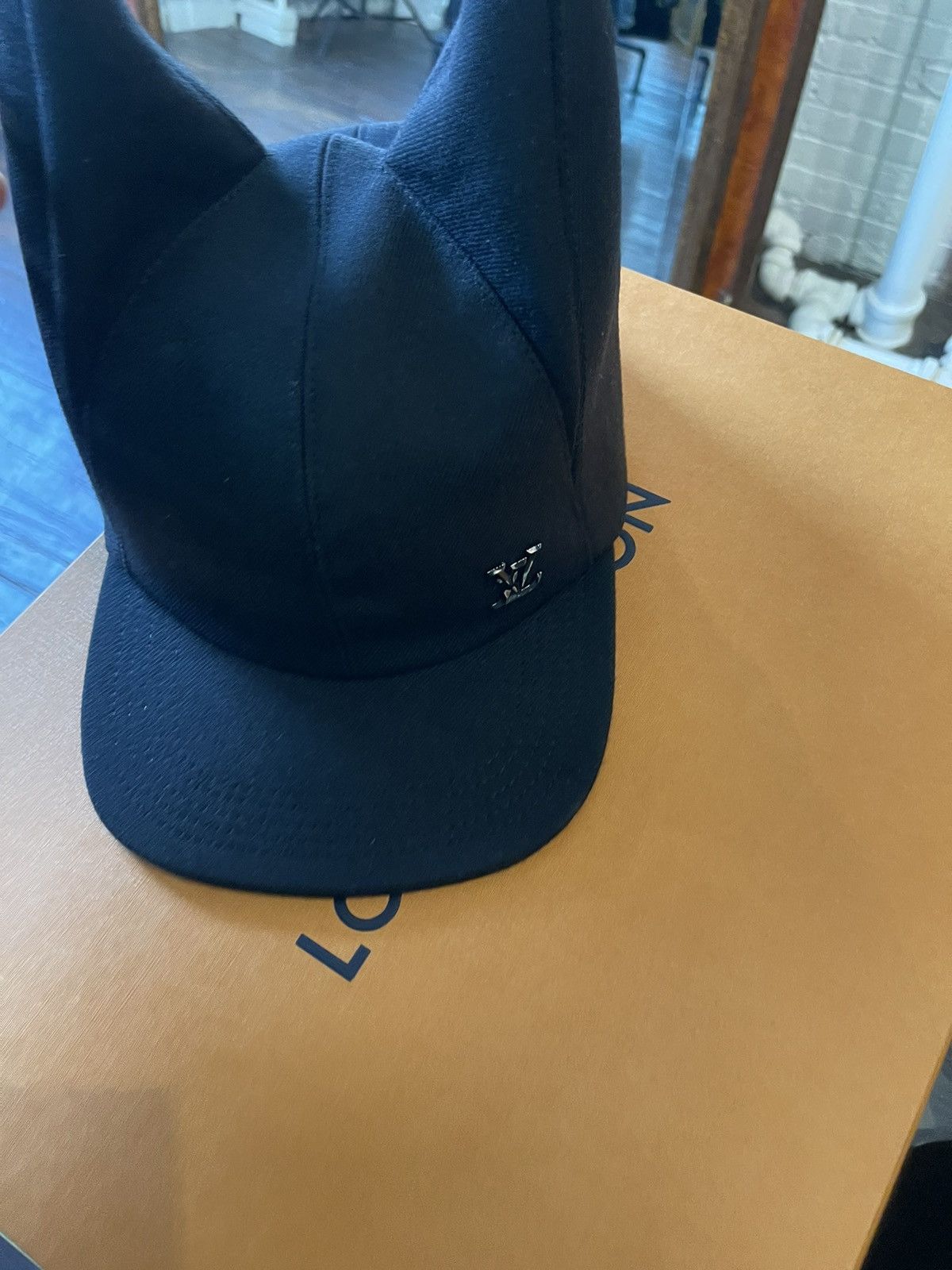 Louis Vuitton × Virgil Abloh Louis Vuitton NEW Virgil Batman Pointed Ears Hat Size ONE SIZE - 12 Thumbnail