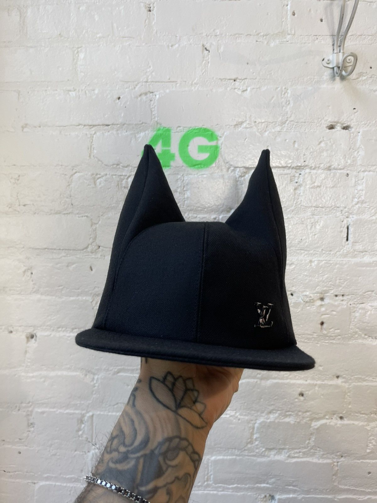 Louis Vuitton × Virgil Abloh Louis Vuitton NEW Virgil Batman Pointed Ears Hat Size ONE SIZE - 5 Thumbnail