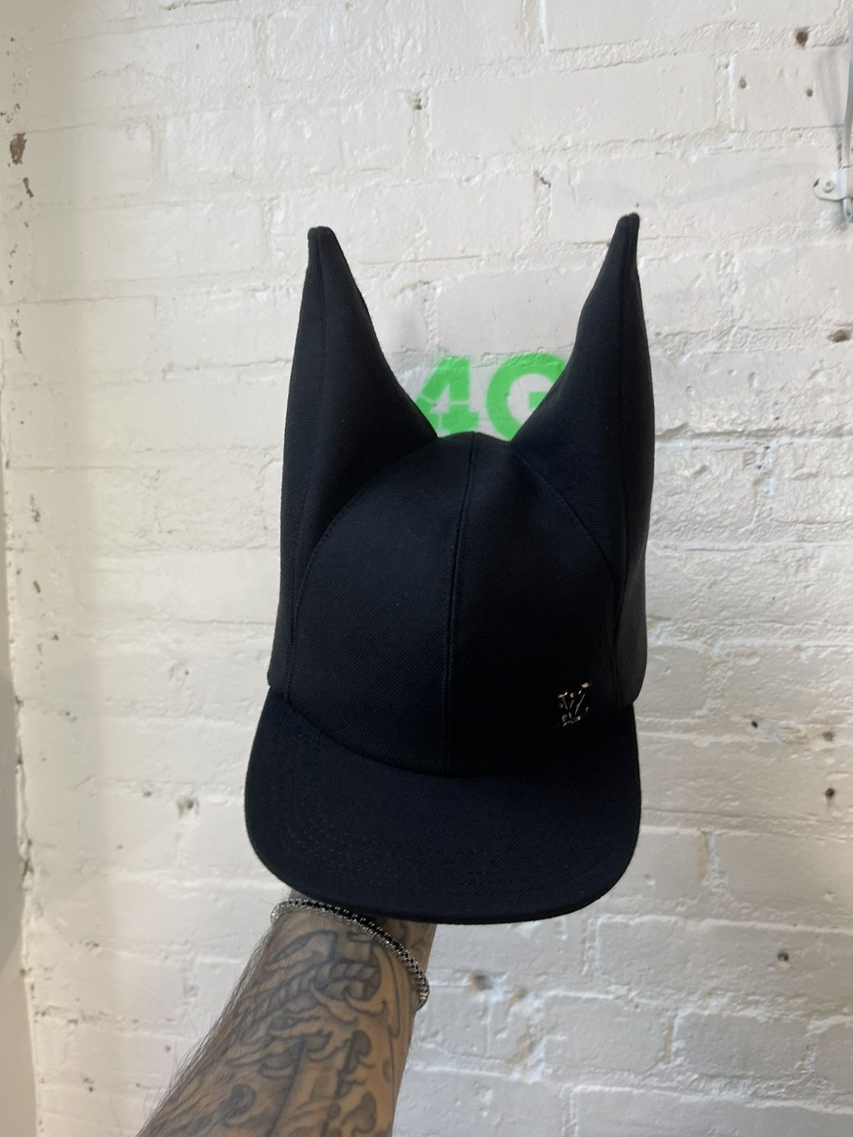 Louis Vuitton × Virgil Abloh Louis Vuitton NEW Virgil Batman Pointed Ears Hat Size ONE SIZE - 9 Thumbnail
