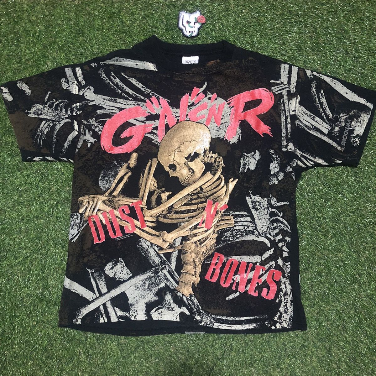 image of Band Tees x Guns N Roses Vintage 1992 Guns & Roses "dust N’ Bones" Aop in Black, Men's (Size XL)