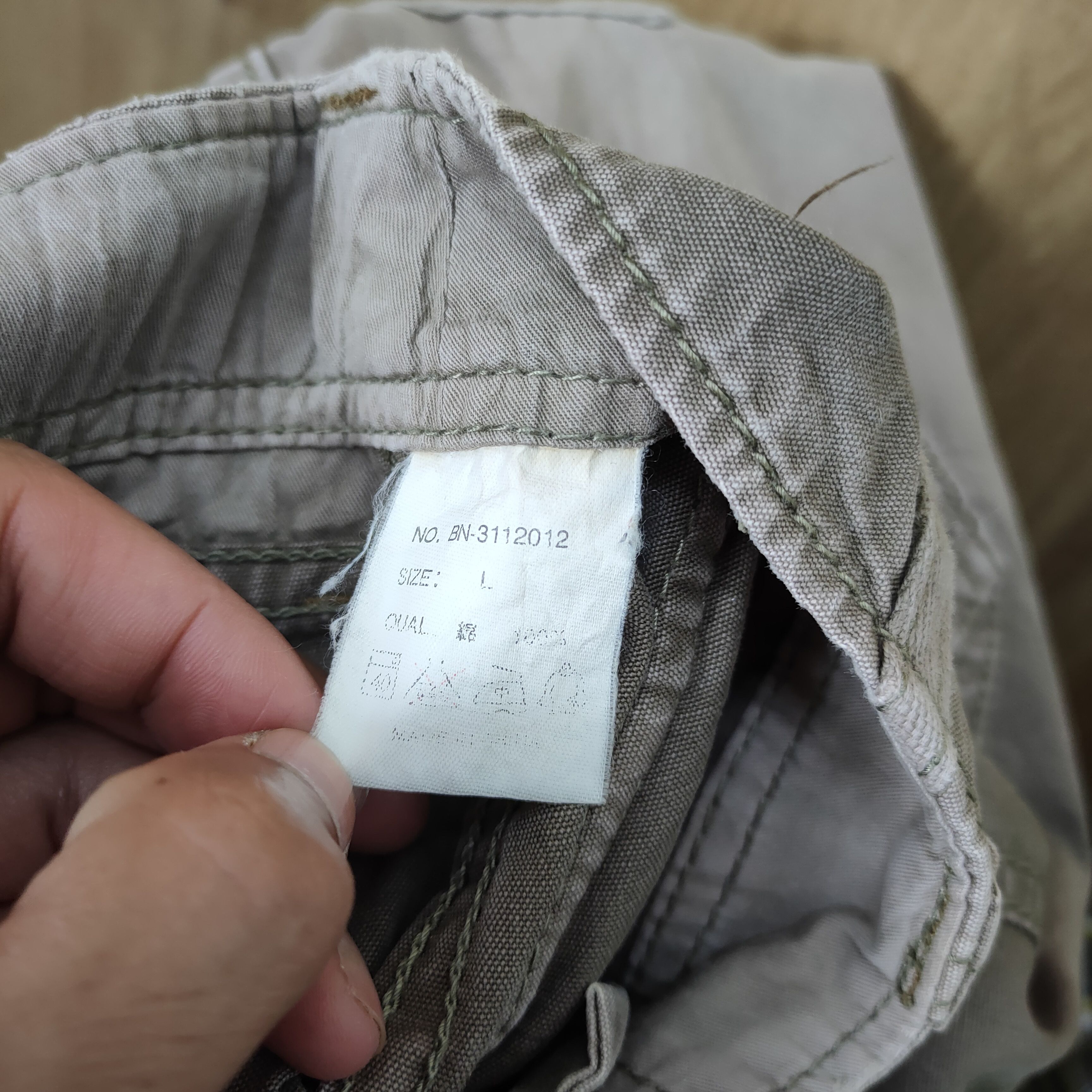 Japanese Brand VINTAGE BACK NUMBER FADED FLARE CARGO PANTS Size US 34 / EU 50 - 13 Thumbnail