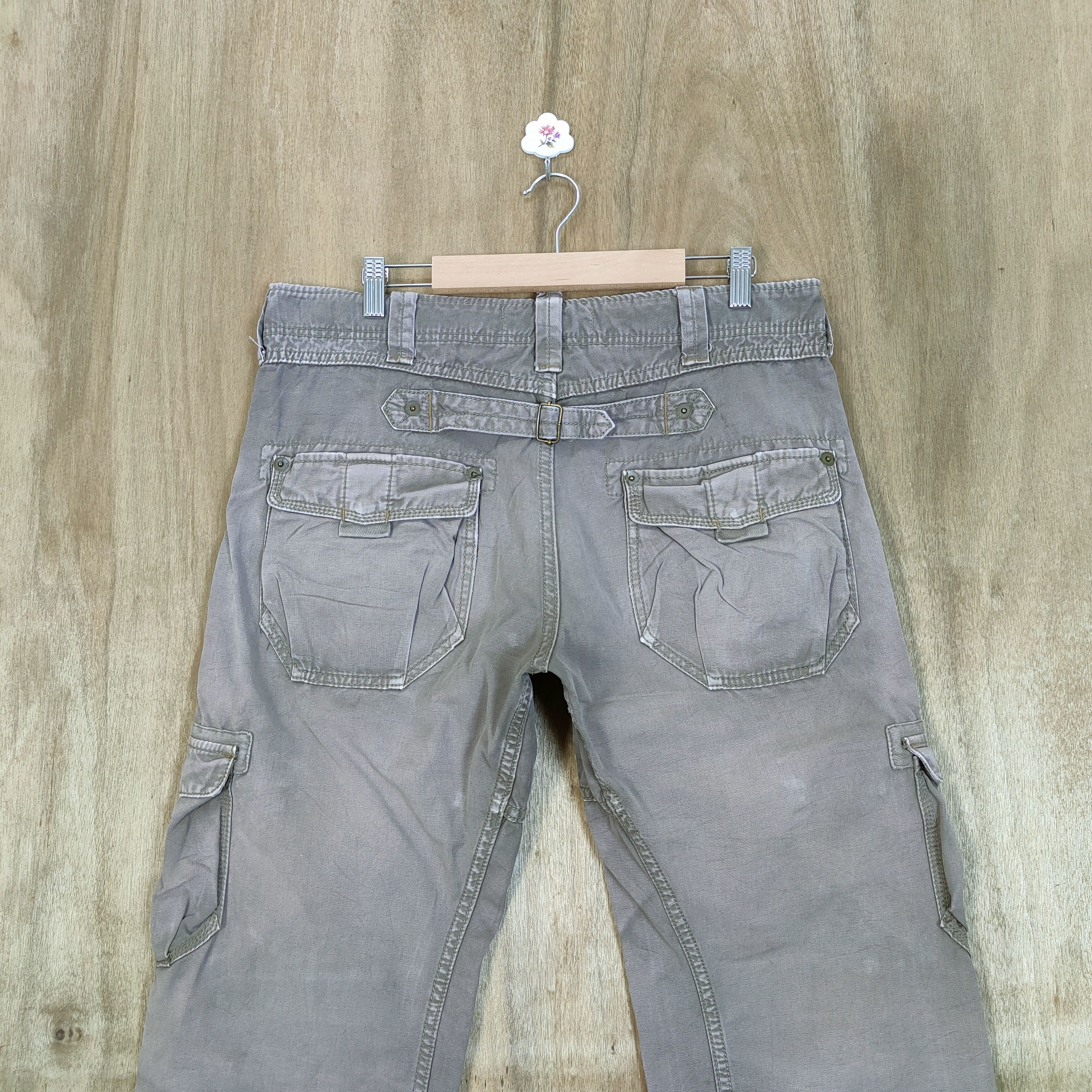 Japanese Brand VINTAGE BACK NUMBER FADED FLARE CARGO PANTS Size US 34 / EU 50 - 8 Thumbnail