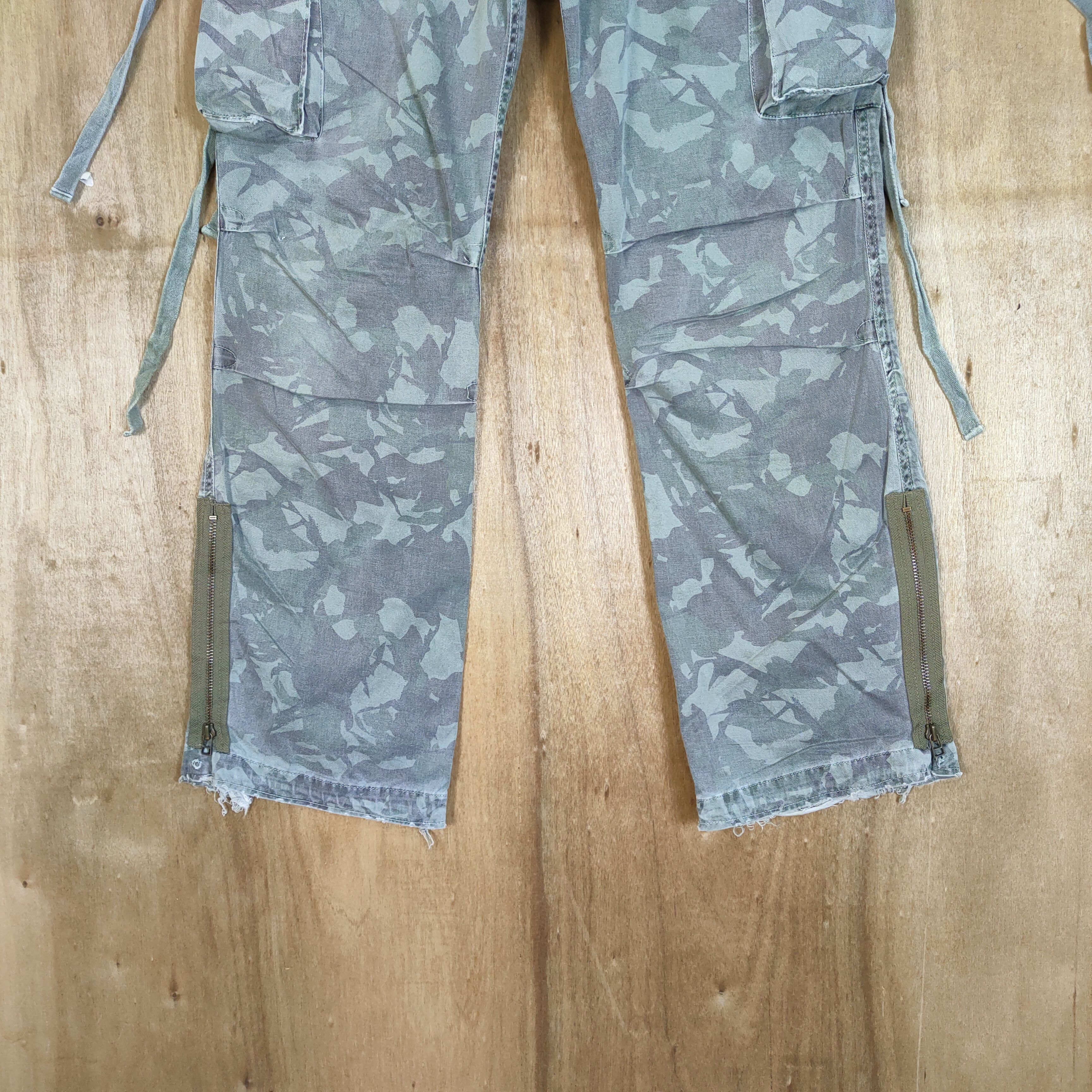 Japanese Brand VINTAGE MANGROVE FADED CAMO CARGO PANTS Size US 34 / EU 50 - 5 Thumbnail