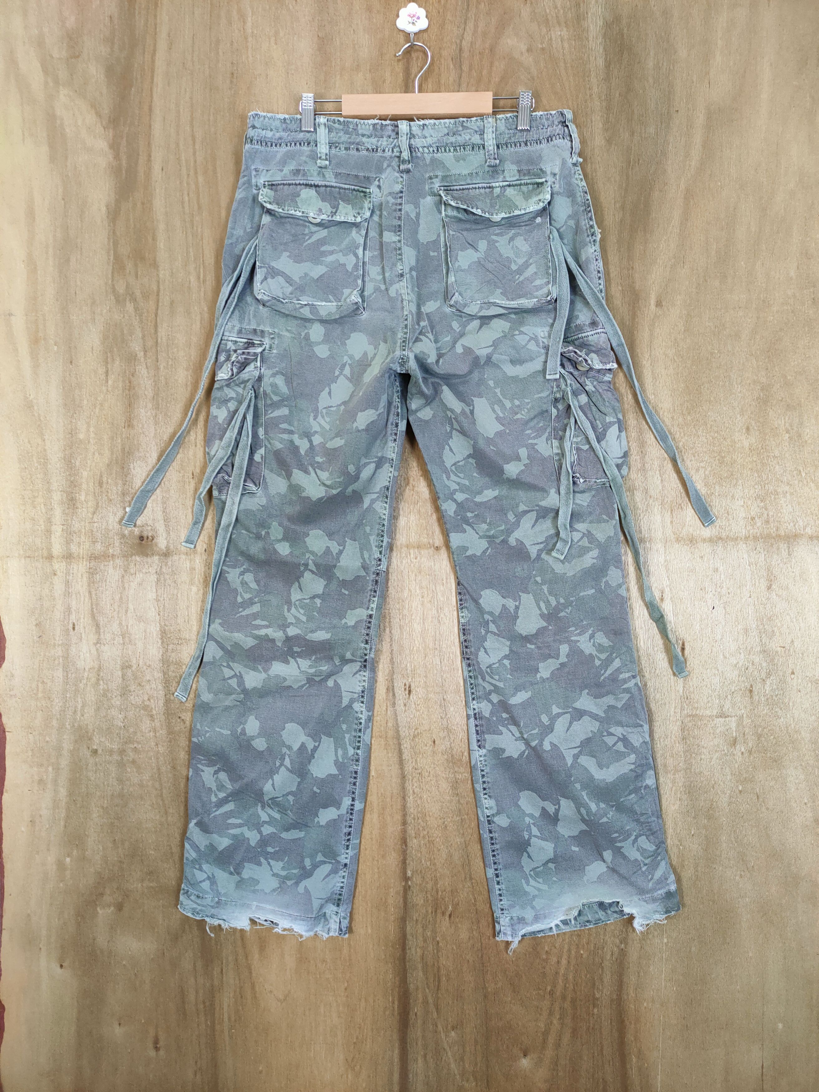 Japanese Brand VINTAGE MANGROVE FADED CAMO CARGO PANTS Size US 34 / EU 50 - 11 Thumbnail