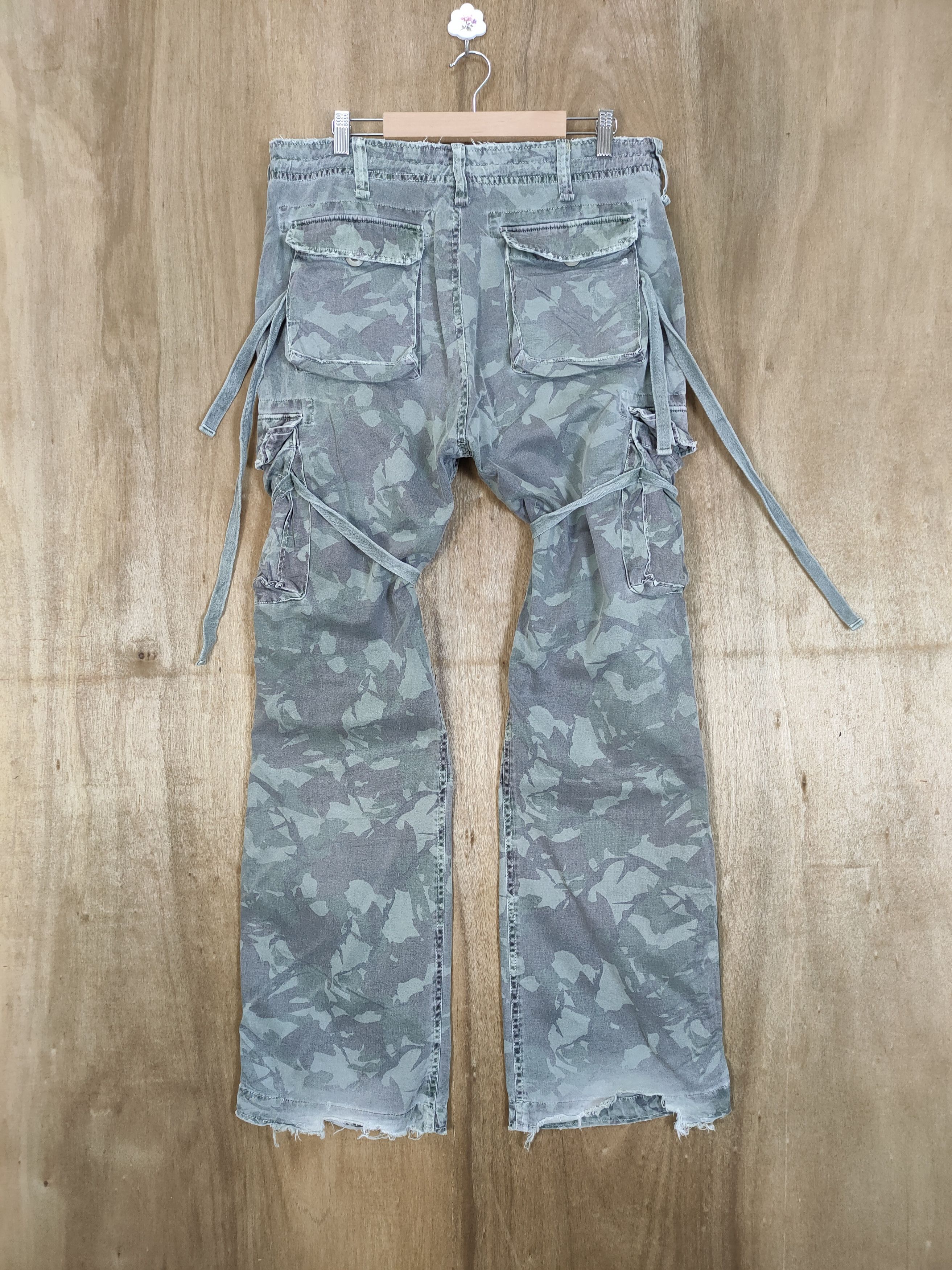 Japanese Brand VINTAGE MANGROVE FADED CAMO CARGO PANTS Size US 34 / EU 50 - 2 Thumbnail