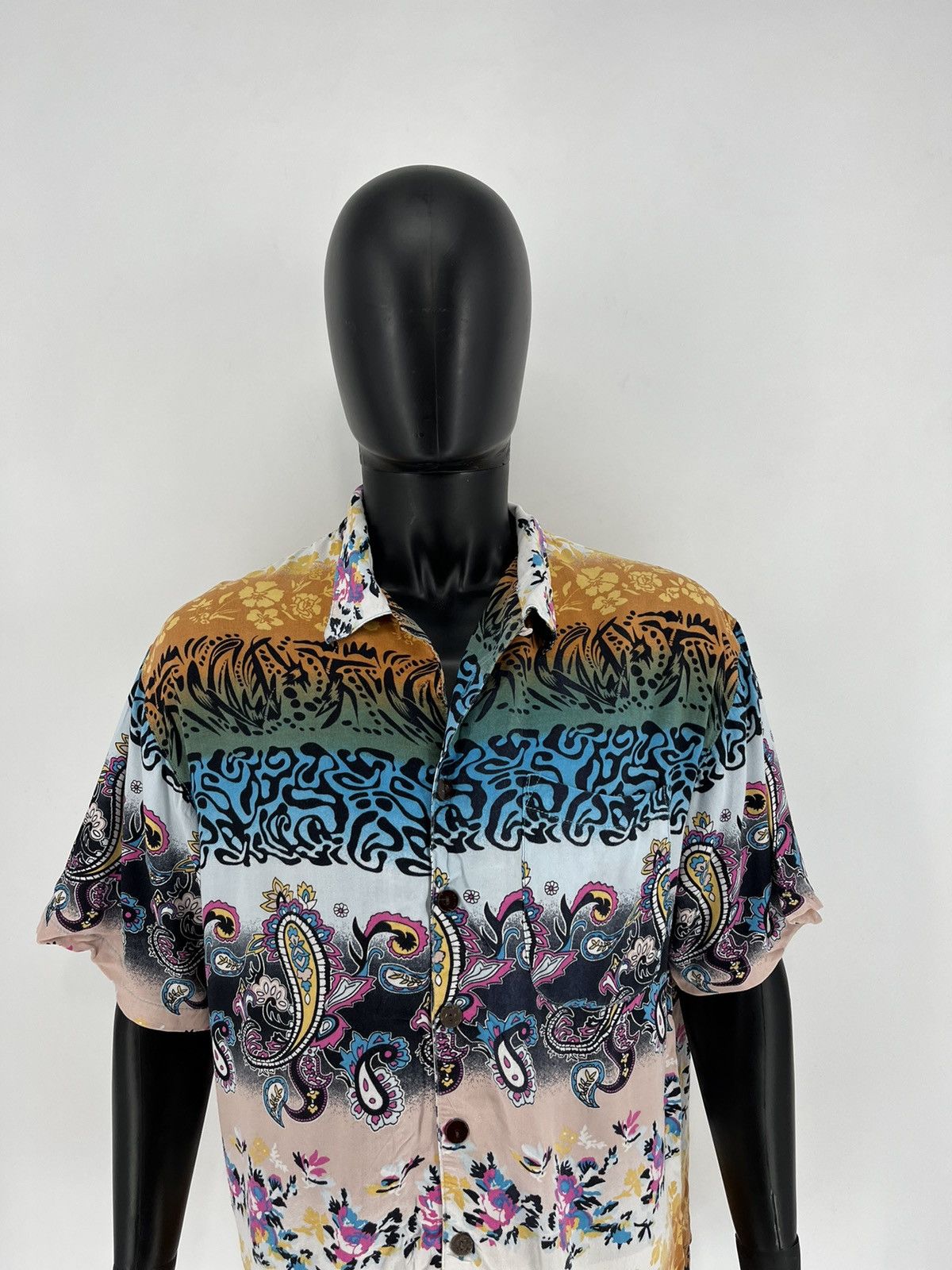 Vintage Vintage Y2K STREETWEAR Art Streetwear Hawaiian Travis Scott Size US XL / EU 56 / 4 - 1 Thumbnail