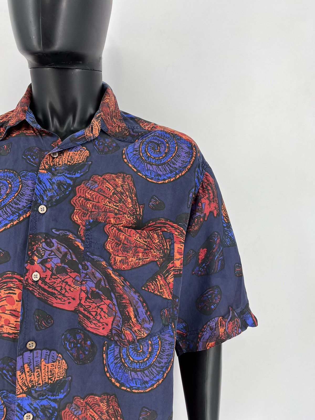 Vintage Vintage Y2K 100% silk Art Streetwear Hawaiian Travis Scott Size US M / EU 48-50 / 2 - 6 Thumbnail