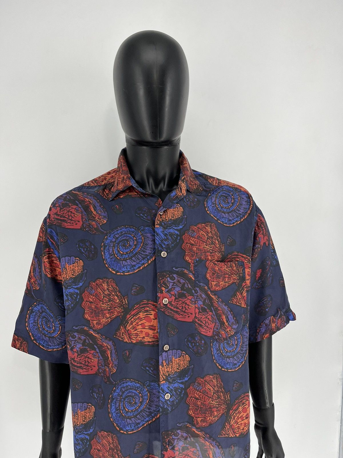 Vintage Vintage Y2K 100% silk Art Streetwear Hawaiian Travis Scott Size US M / EU 48-50 / 2 - 3 Thumbnail