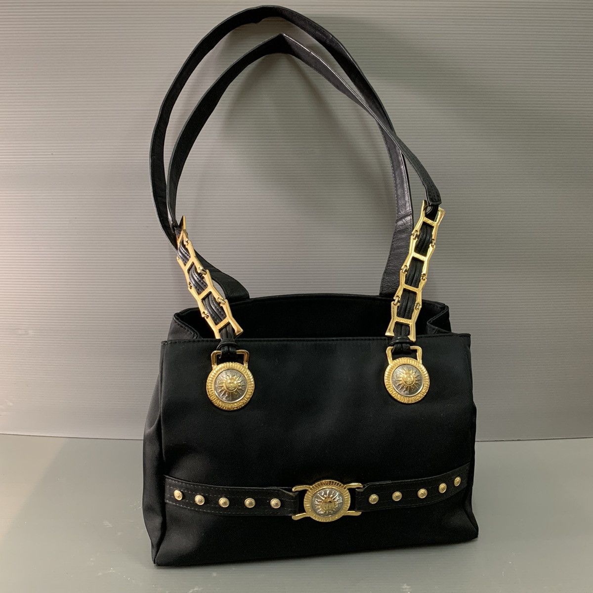 Versace Gianni Versace Shoulder Bag Size ONE SIZE - 1 Thumbnail