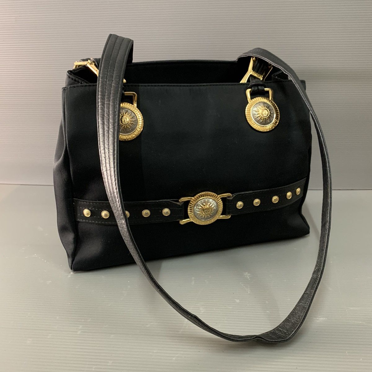 Versace Gianni Versace Shoulder Bag Size ONE SIZE - 2 Thumbnail