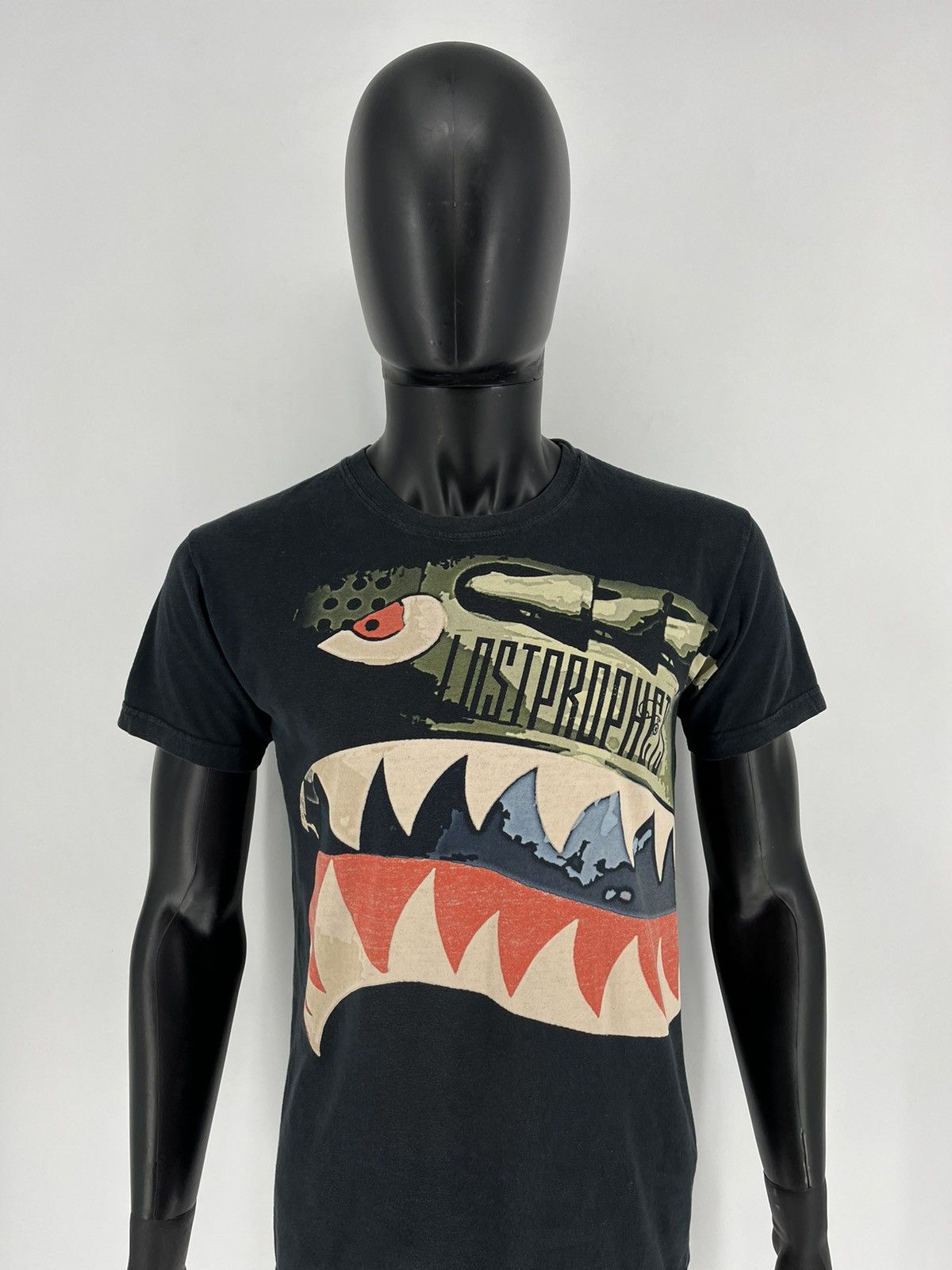 Band Tees Very Rare Vintage Y2K Lostprophets 2012 Tour Rock Tee Shirt Size US M / EU 48-50 / 2 - 1 Thumbnail