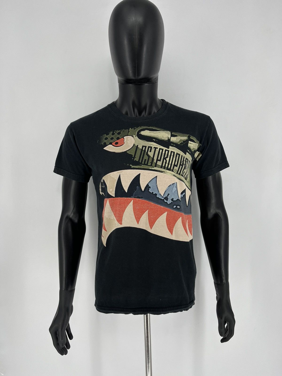 Band Tees Very Rare Vintage Y2K Lostprophets 2012 Tour Rock Tee Shirt Size US M / EU 48-50 / 2 - 2 Thumbnail
