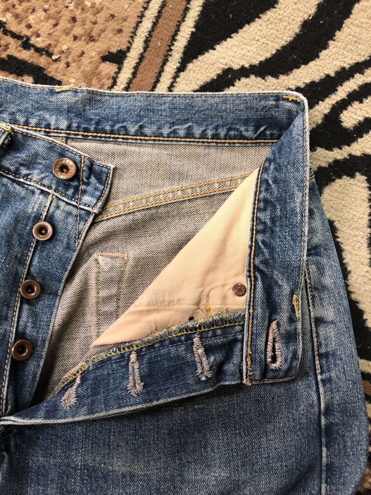 Edwin × Vintage VINTAGE SELVEDGE EDWIN BLUE WASH DISTRESSED DENIM Size US 29 - 6 Thumbnail
