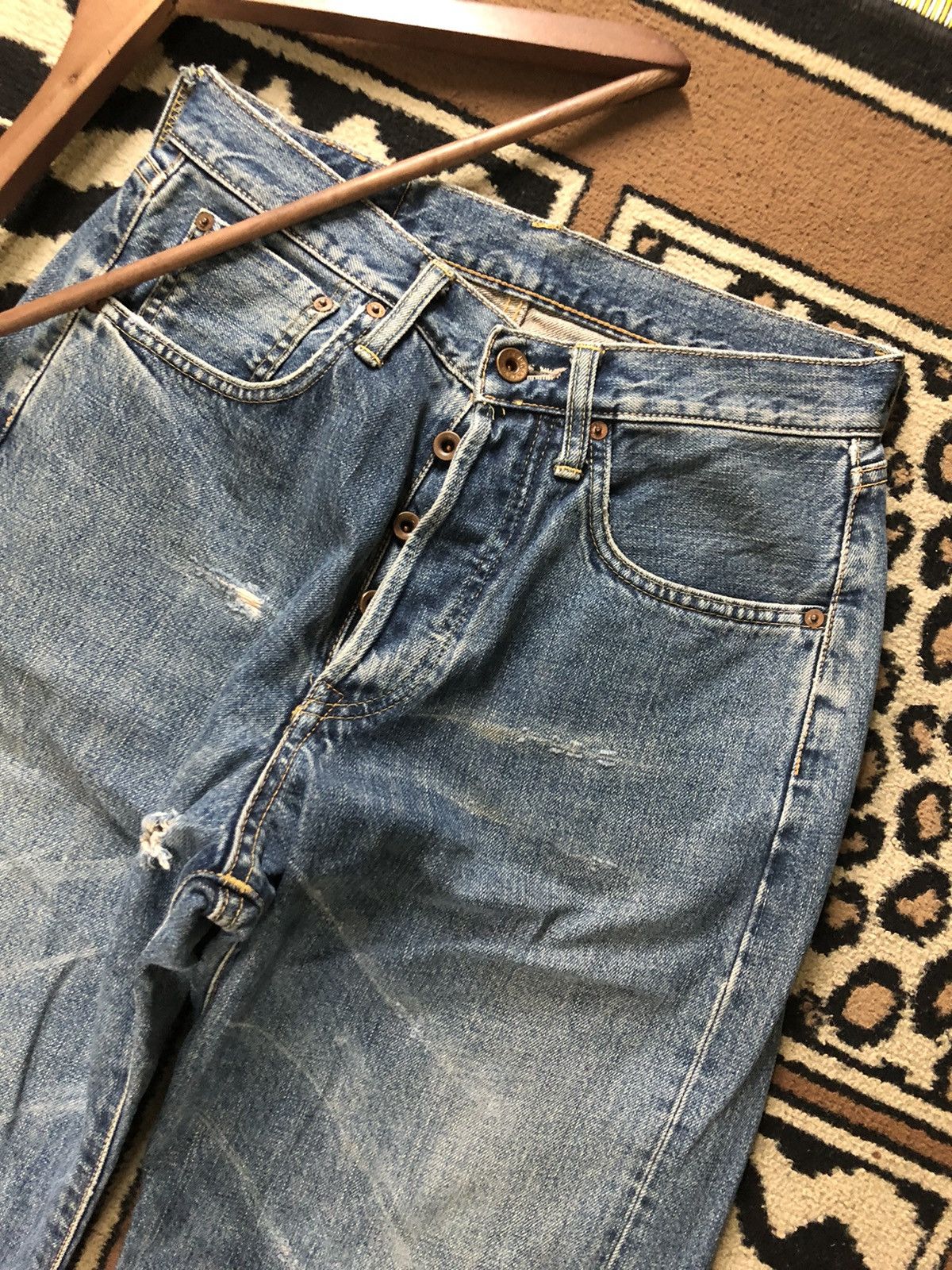 Edwin × Vintage VINTAGE SELVEDGE EDWIN BLUE WASH DISTRESSED DENIM Size US 29 - 2 Thumbnail