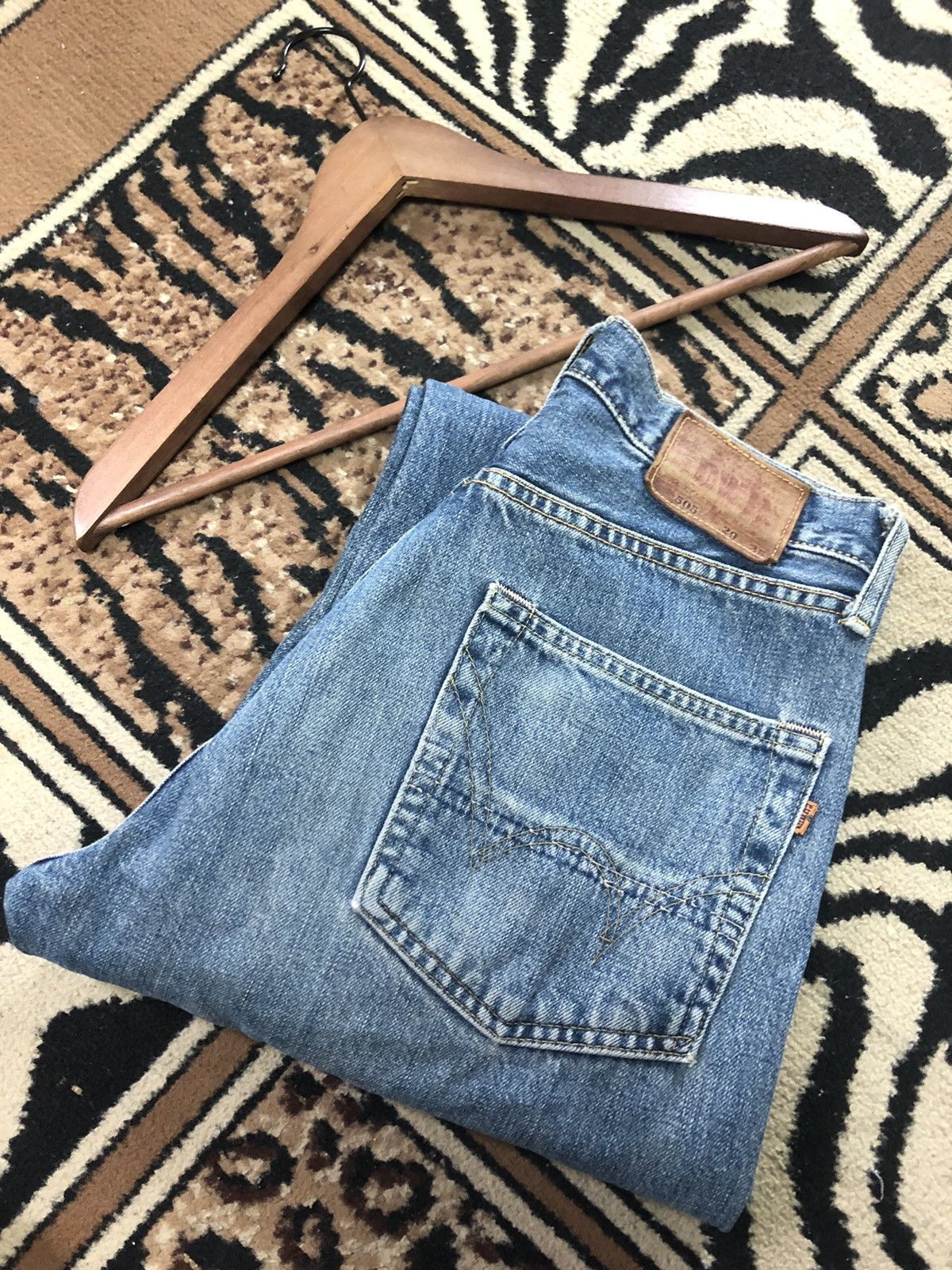 Edwin × Vintage VINTAGE SELVEDGE EDWIN BLUE WASH DISTRESSED DENIM Size US 29 - 18 Thumbnail