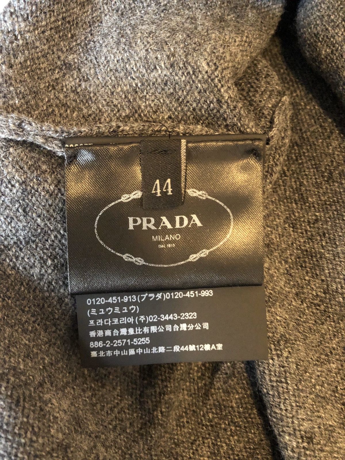 Prada PRADA GREY KNIT SWEATER WITH BOW NEW WITH TAGS Size M / US 6-8 / IT 42-44 - 4 Thumbnail