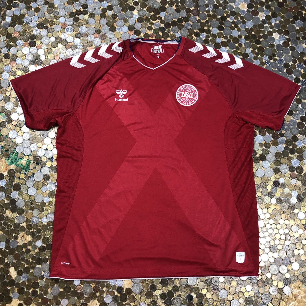 Hummel Hummel Denmark football national team Tee Size US XL / EU 56 / 4 - 1 Thumbnail