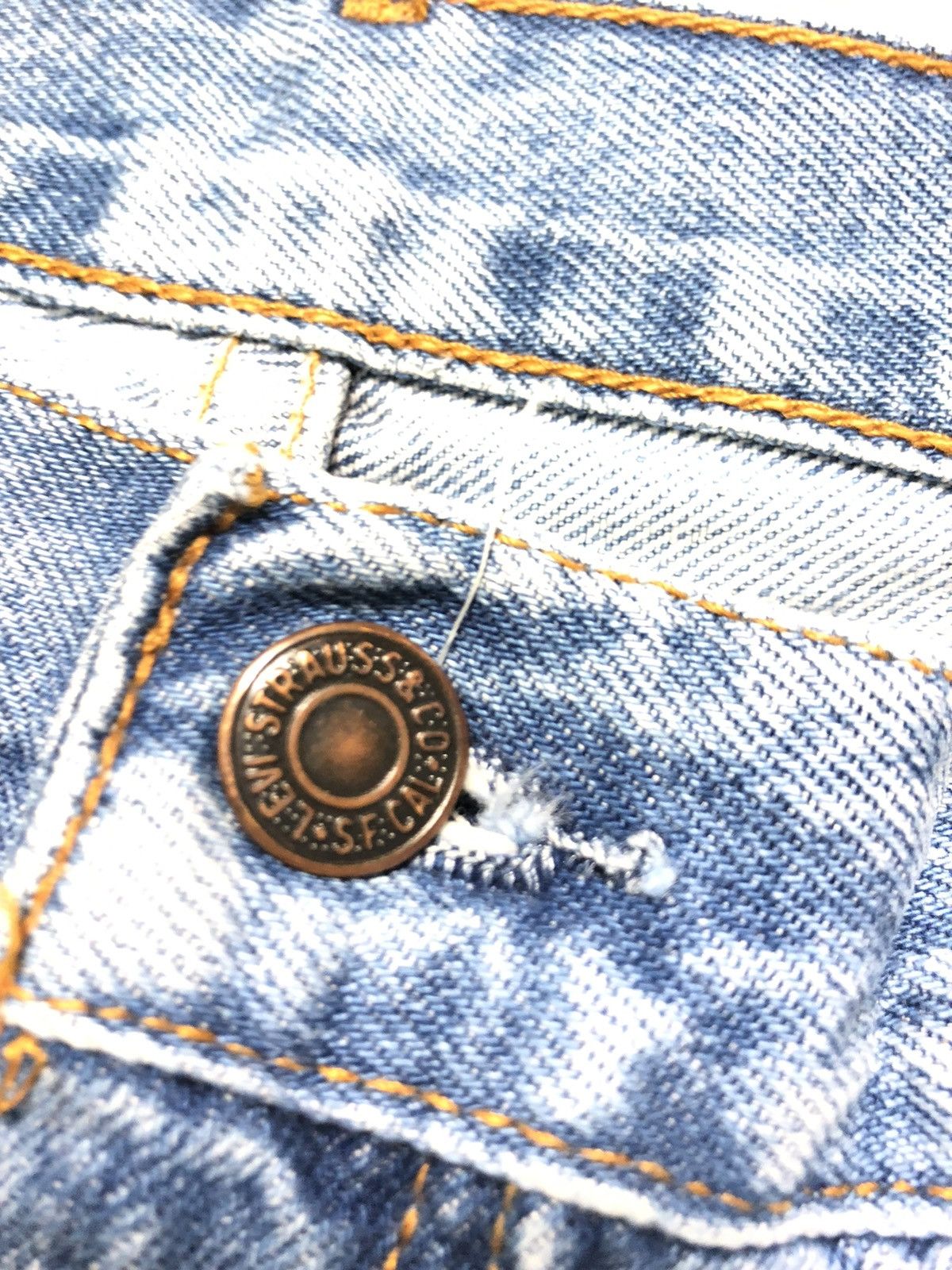 Levi's × Vintage VINTAGE LEVIS BLUE WASH DISTRESSED DENIM Size US 34 / EU 50 - 8 Thumbnail
