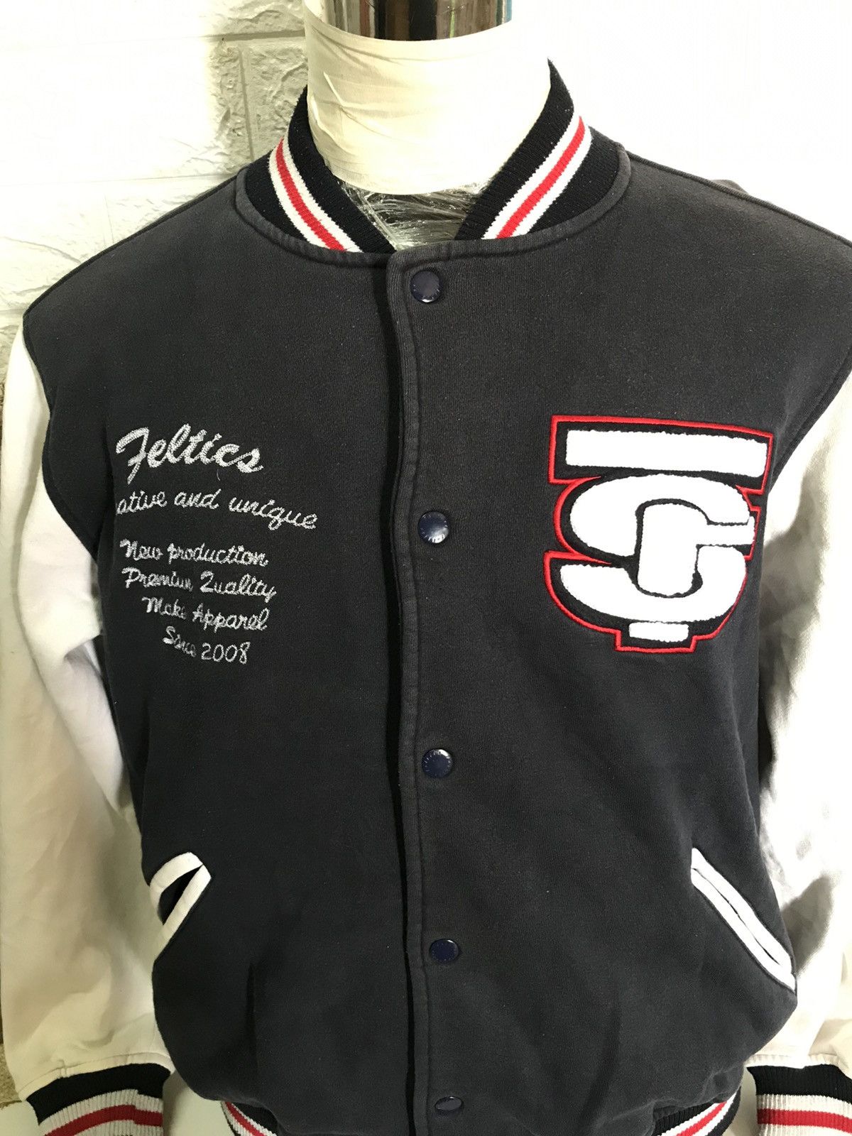 Japanese Brand × Vintage VINTAGE FELTICS JAPANESE BRAND VARSITY JACKET Size US L / EU 52-54 / 3 - 2 Thumbnail