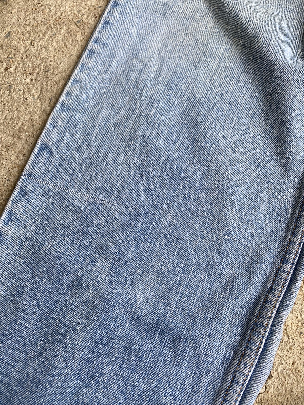Levi's × Vintage Vintage 90’s Levi’s 550 Faded Blue Stained Jeans Size US 38 / EU 54 - 12 Thumbnail