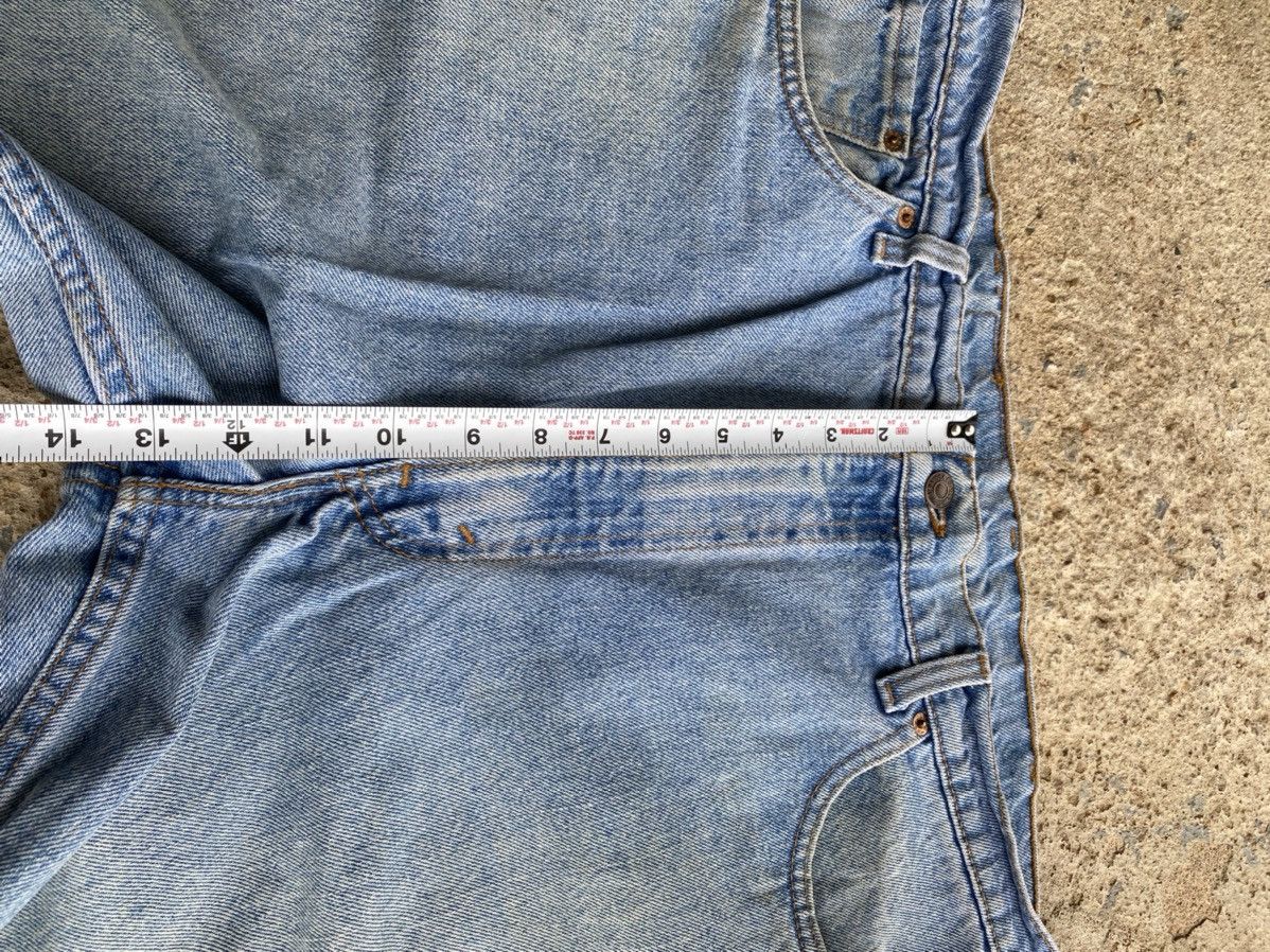 Levi's × Vintage Vintage 90’s Levi’s 550 Faded Blue Stained Jeans Size US 38 / EU 54 - 17 Thumbnail