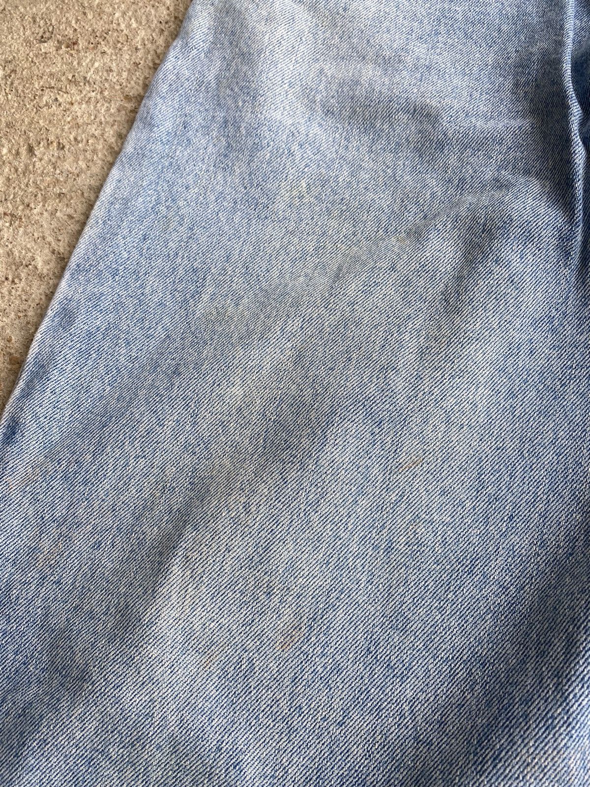 Levi's × Vintage Vintage 90’s Levi’s 550 Faded Blue Stained Jeans Size US 38 / EU 54 - 6 Thumbnail