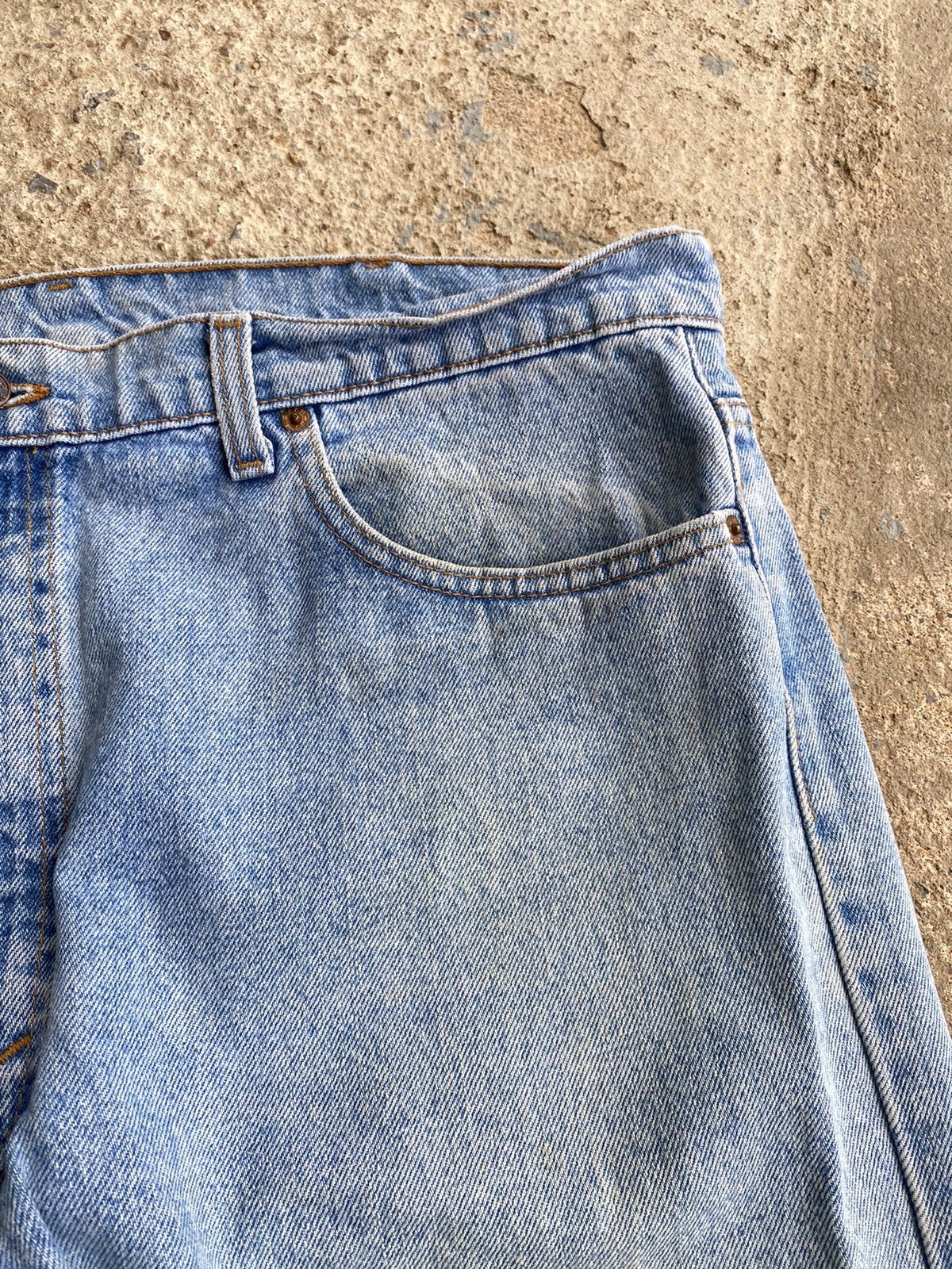 Levi's × Vintage Vintage 90’s Levi’s 550 Faded Blue Stained Jeans Size US 38 / EU 54 - 9 Thumbnail