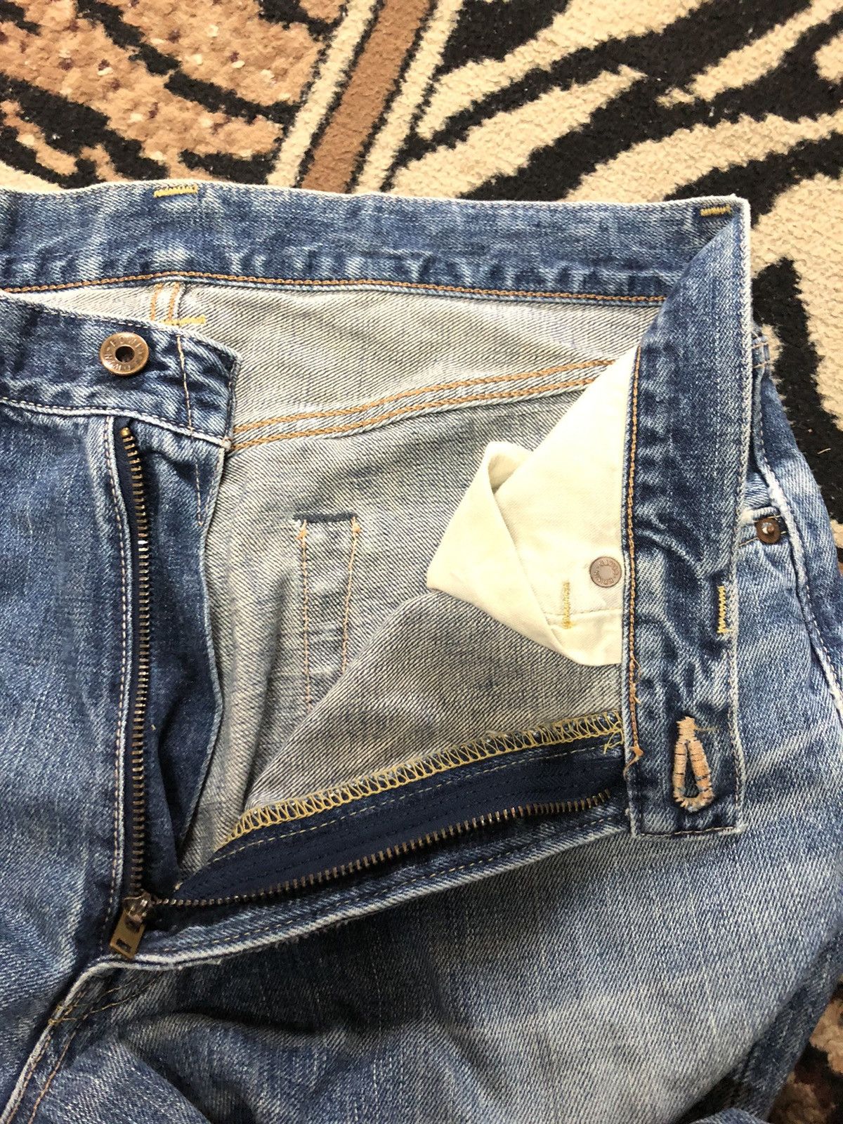 Edwin × Vintage VINTAGE SELVEDGE EDWIN 505 BLUE WASH DISTRESSED DENIM Size US 33 - 6 Thumbnail