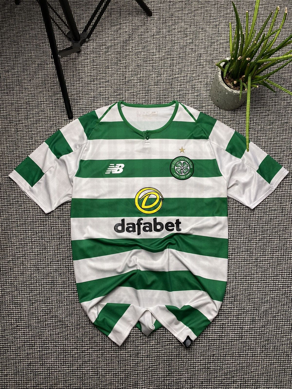 New Balance × Vintage Celtic view balance soccer jersey Size US L / EU 52-54 / 3 - 1 Thumbnail