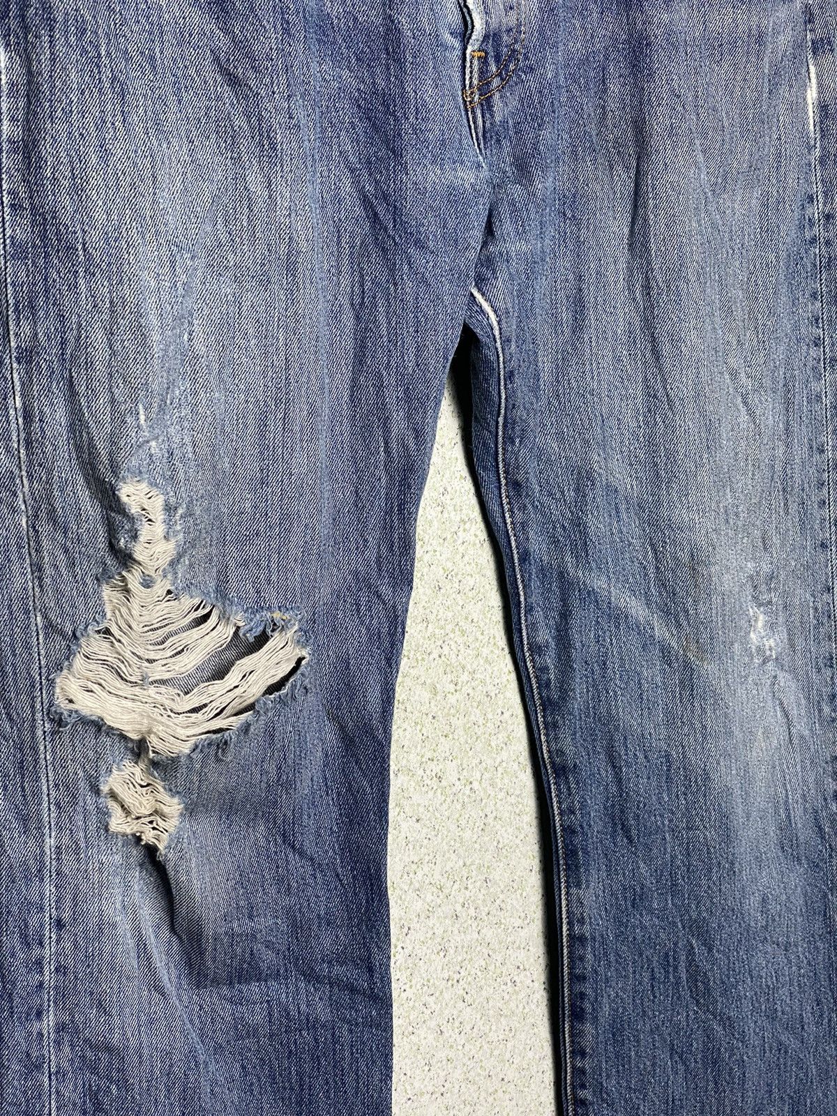 Levi's × Vintage Vintage Levi’s 501 Distressed Denim Size US 36 / EU 52 - 4 Thumbnail