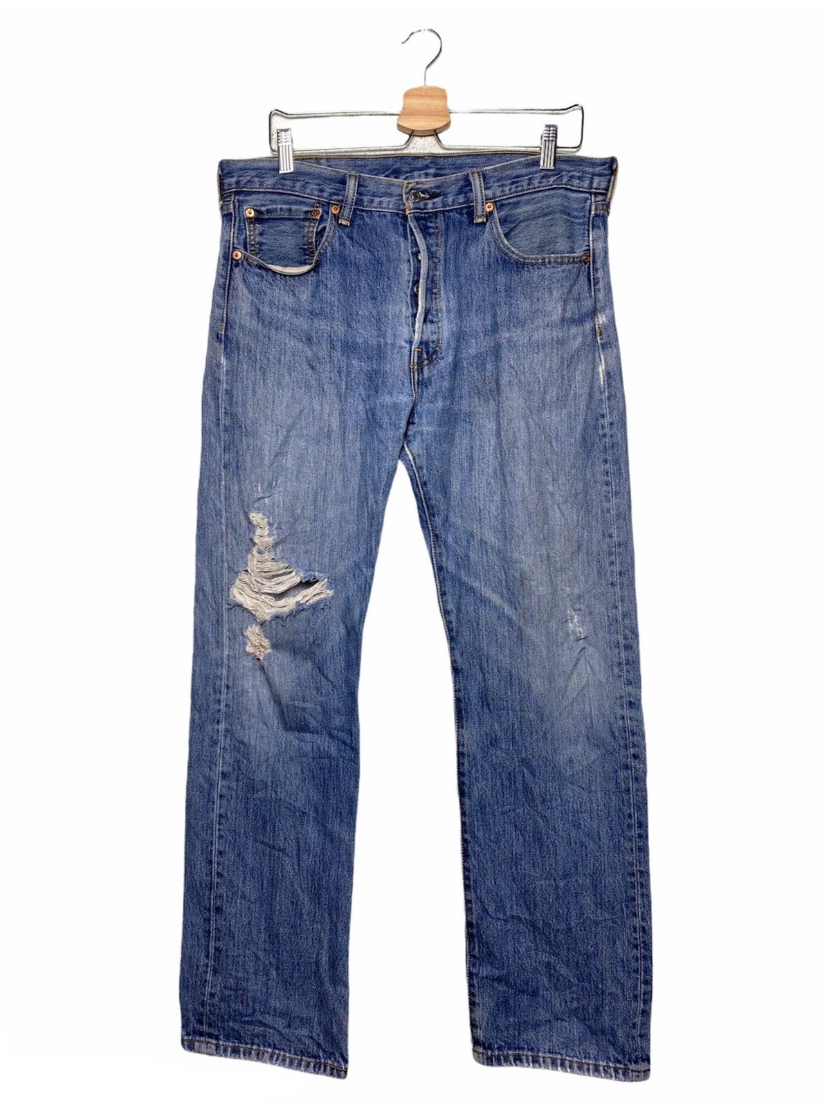 Levi's × Vintage Vintage Levi’s 501 Distressed Denim Size US 36 / EU 52 - 1 Thumbnail
