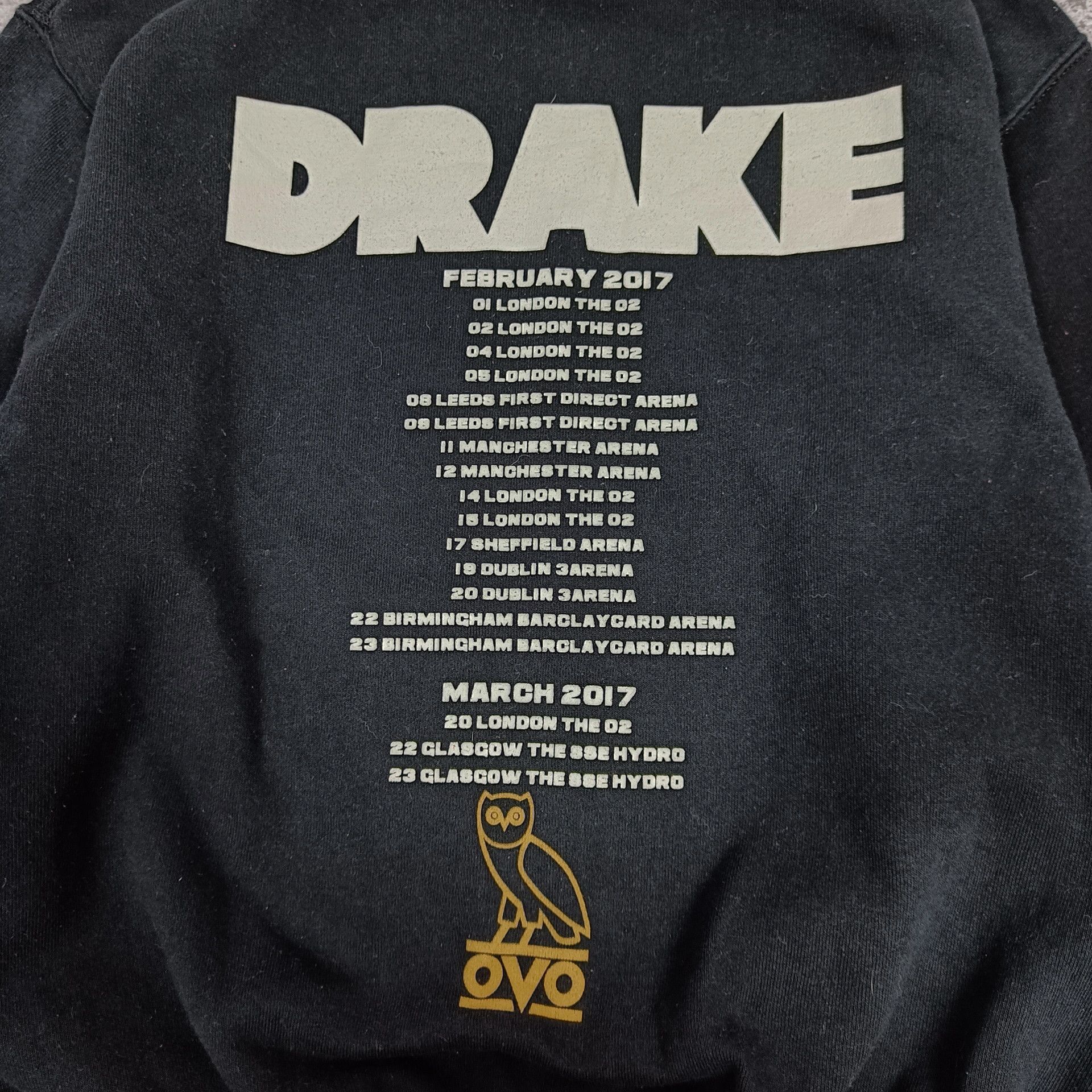 Drake × October's Very Own × Vintage OVO OG OWL Tour drake crewneck SWEATSHIRT size M Size US M / EU 48-50 / 2 - 5 Thumbnail