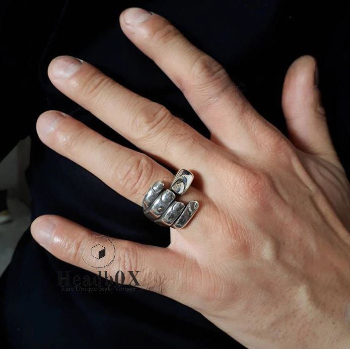 Jewelry Gothic Carved Hand Ring Size ONE SIZE - 4 Thumbnail