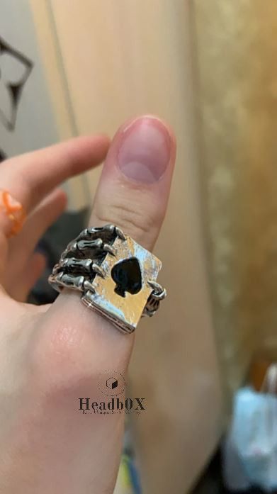 Jewelry Claw Playing Card Ring Size ONE SIZE - 1 Thumbnail