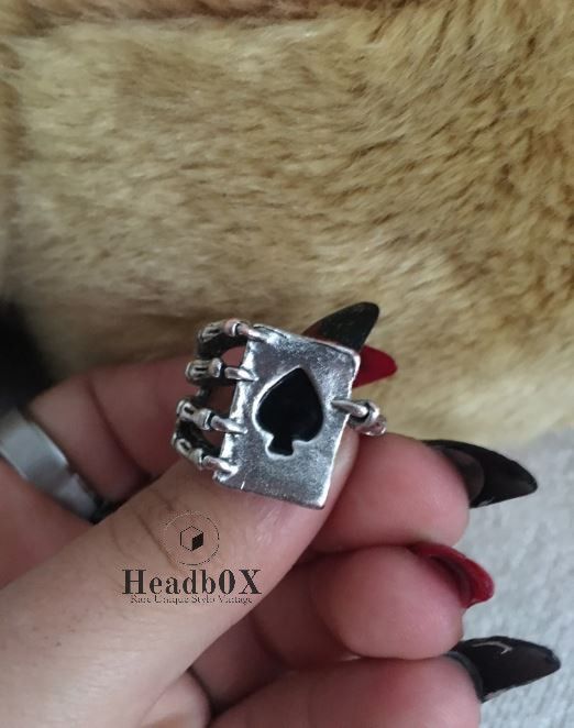 Jewelry Claw Playing Card Ring Size ONE SIZE - 3 Thumbnail