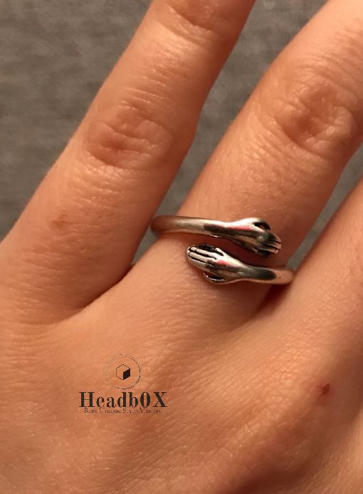 Jewelry Love Hug Ring Size ONE SIZE - 2 Thumbnail