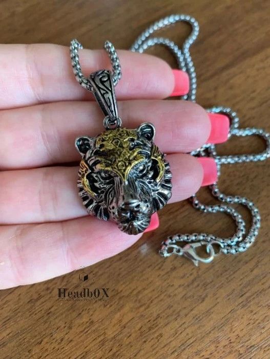Jewelry Tiger Head Pendant Necklace Size ONE SIZE - 1 Thumbnail