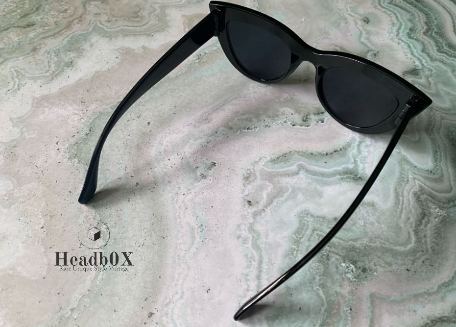 Japanese Brand Cat Eye Fashion Sunglasses Size ONE SIZE - 3 Thumbnail