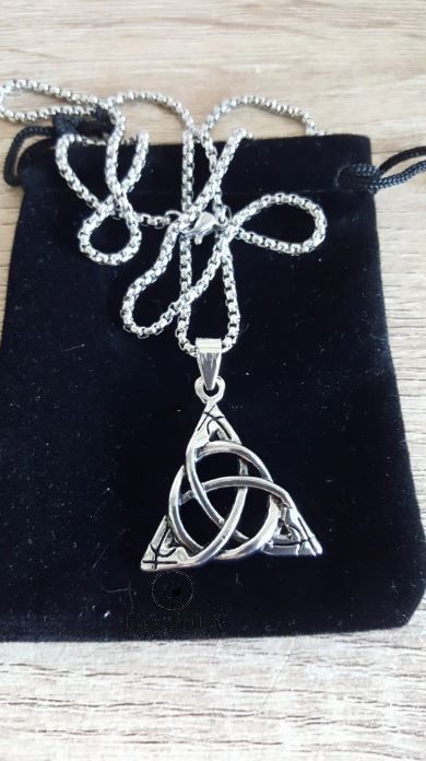 Jewelry Viking Knot Power Triangle Pendant Necklace Size ONE SIZE - 2 Thumbnail