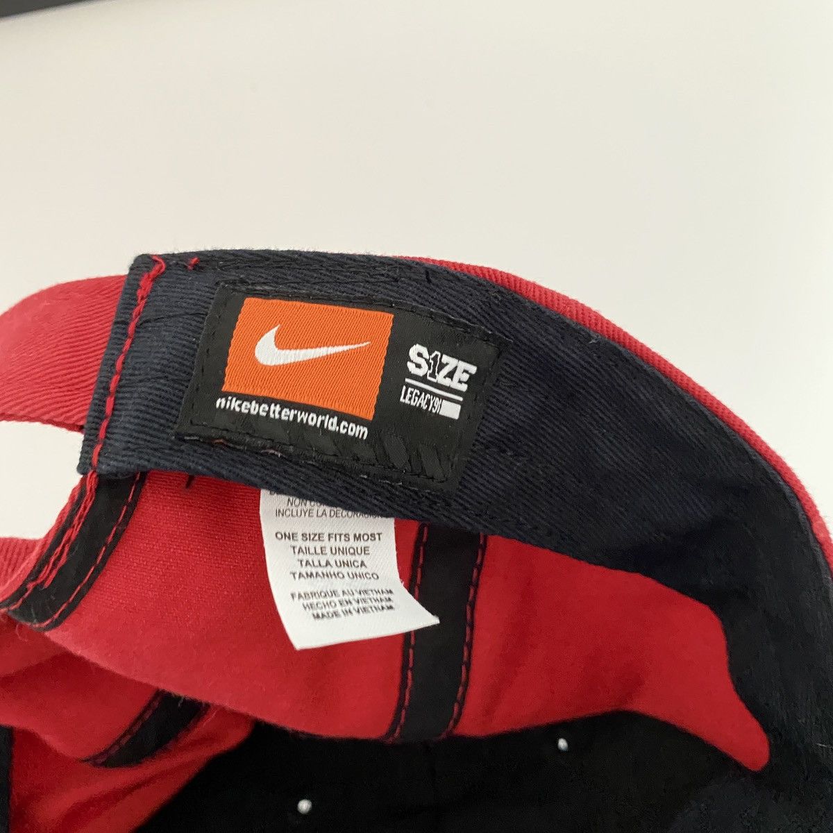 Nike 2007 Manchester United Nike Vintage Cap Size ONE SIZE - 4 Thumbnail