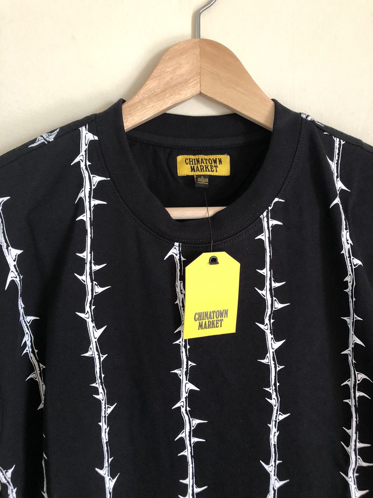 Market Chinatown Market Thorns pattern t-shirt Size US L / EU 52-54 / 3 - 2 Thumbnail