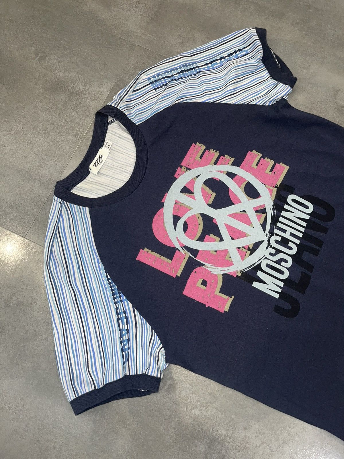 Moschino Moschino Peace Big Logo Abstract T-Shirt Size US S / EU 44-46 / 1 - 9 Thumbnail
