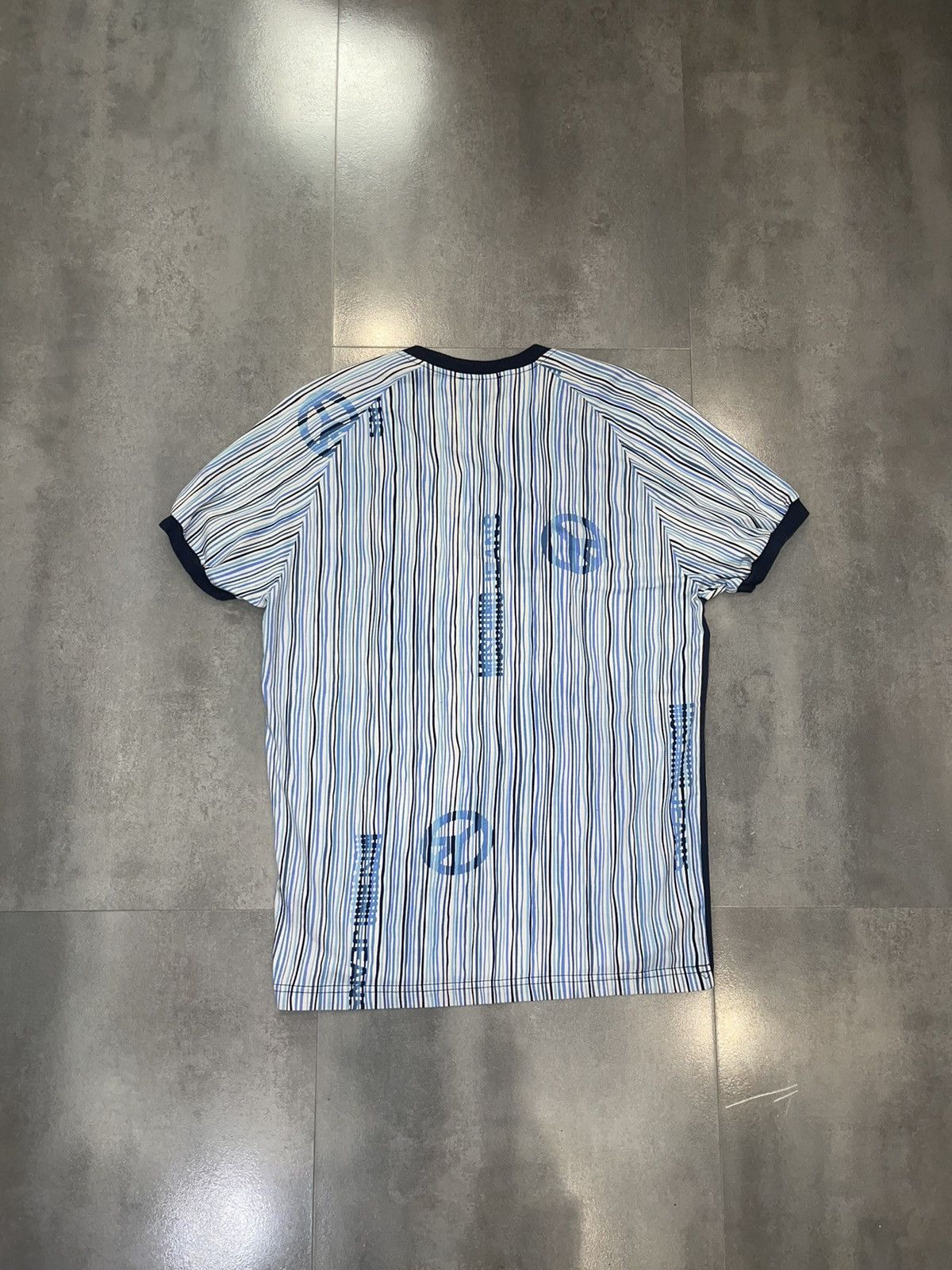 Moschino Moschino Peace Big Logo Abstract T-Shirt Size US S / EU 44-46 / 1 - 11 Thumbnail