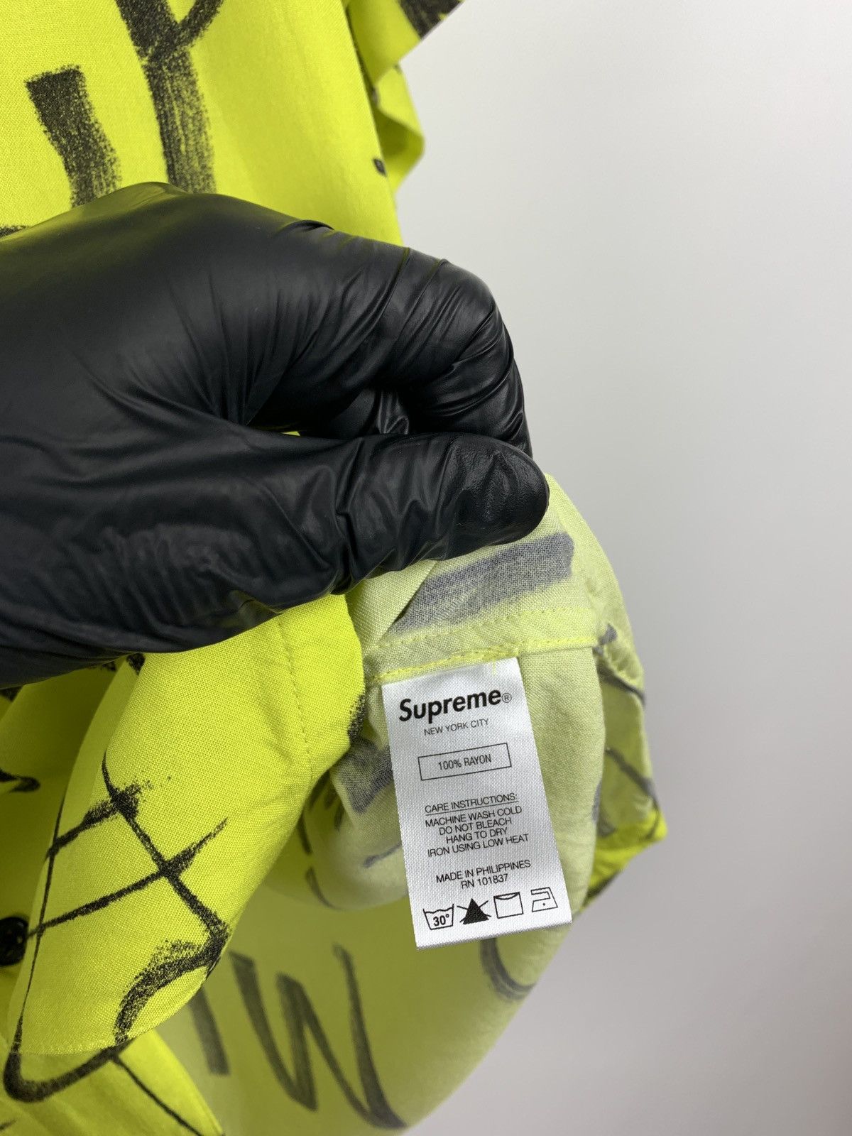 Supreme Supreme Black Ark Rayon S/S Shirt Fluorescent Yellow Size US L / EU 52-54 / 3 - 18 Thumbnail