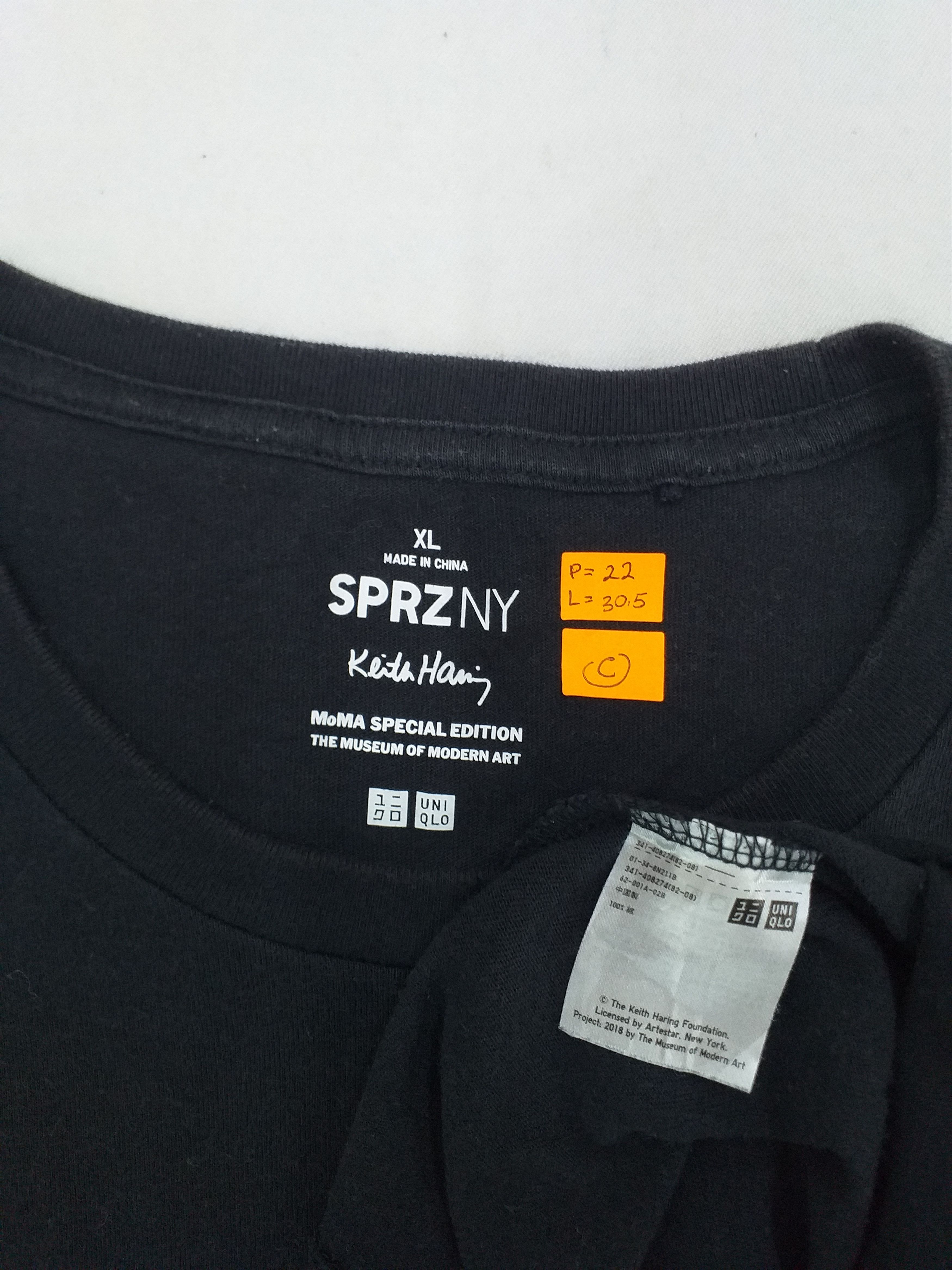 Japanese Brand Keith Haring Big Logo Uniqlo Large T-shirt -C106 Size US L / EU 52-54 / 3 - 4 Thumbnail
